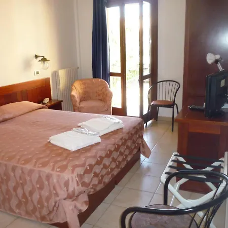 Hotel L'ancora 3*