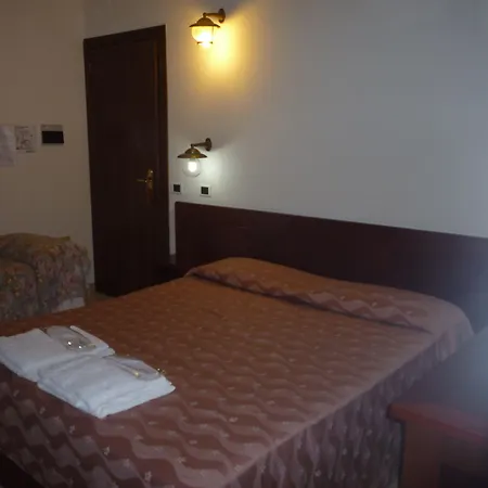 فندق L'ancora سانتا تيريزا غالّورا