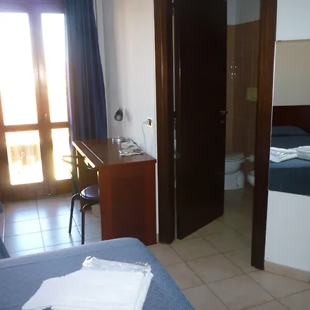 فندق L'ancora سانتا تيريزا غالّورا